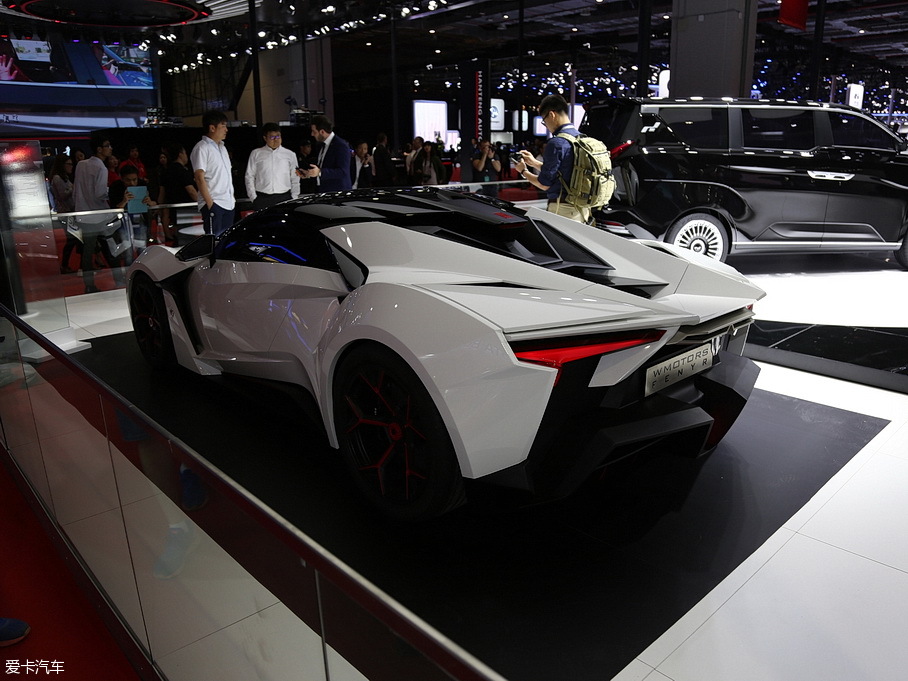 W Motors2015款Lykan HyperSport