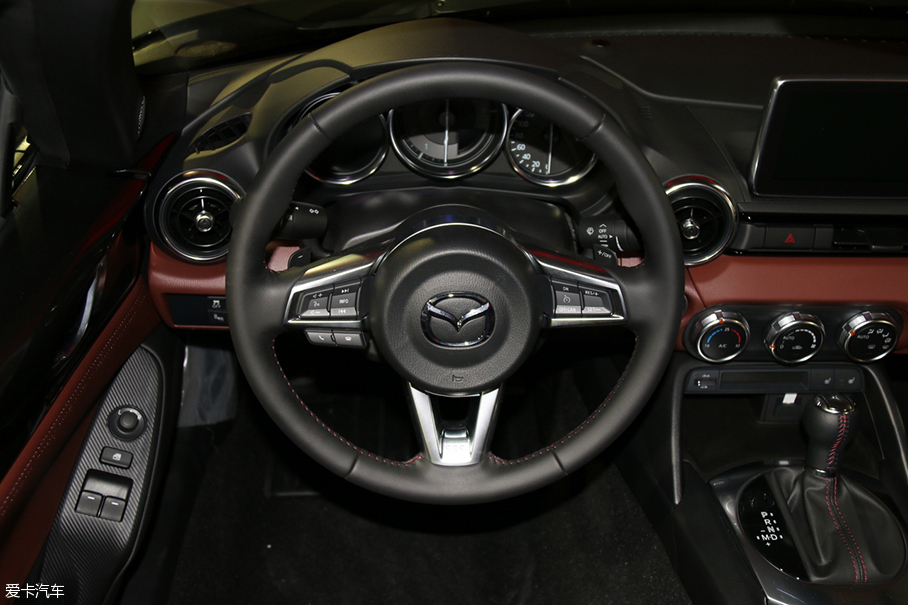 馬自達(dá)；2017上海車展；馬自達(dá)MX-5 RF；硬頂敞篷