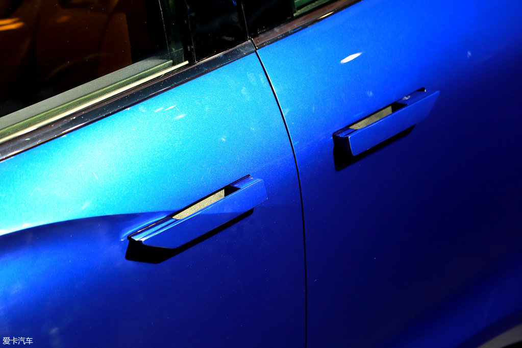 2017上海車展 奇點iS6靜態評測