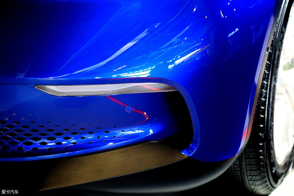 2017上海車展 奇點iS6靜態評測