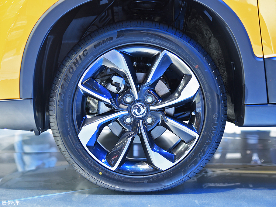 2017上海車展 全新東風風神AX4靜態評測