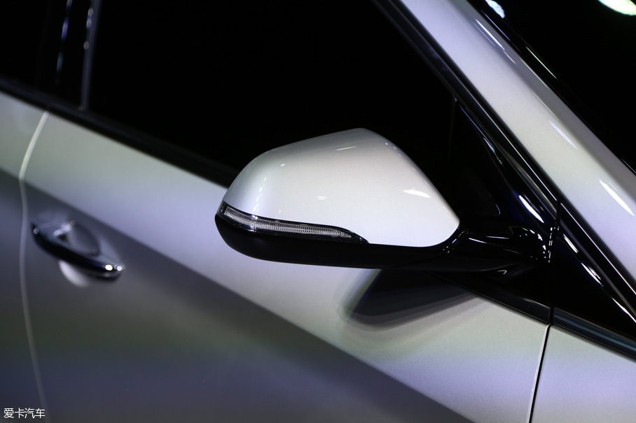 北京現(xiàn)代2017款索納塔九