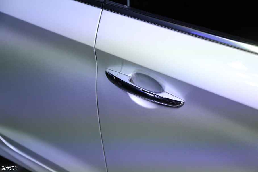 北京現(xiàn)代2017款索納塔九