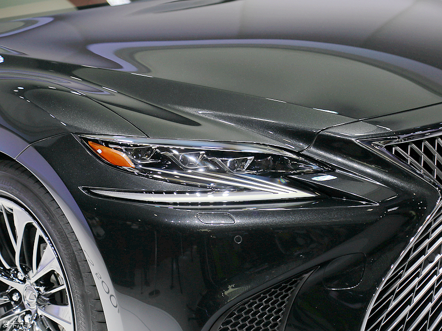 雷克薩斯LS500h靜評