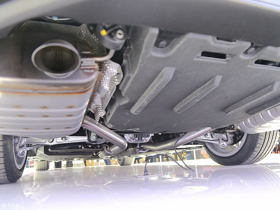 雷克薩斯LS500h靜評