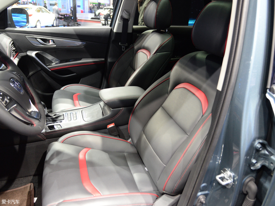 2017上海車展；靜評；實拍；長安CS55