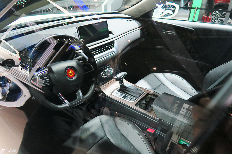 2017成都車展;靜評;實(shí)拍;紅旗H5