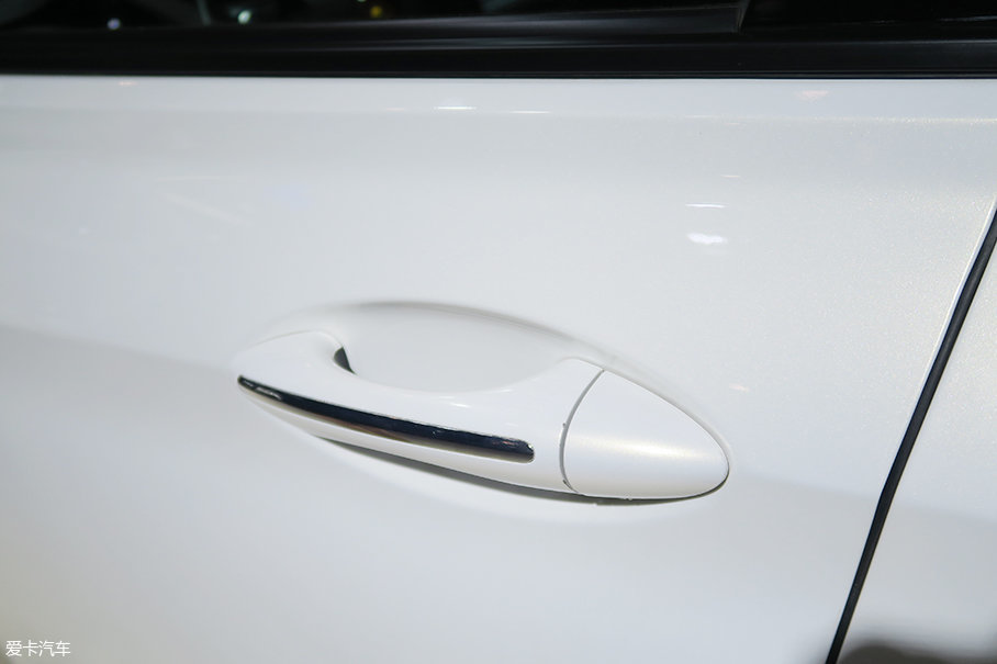 2017成都車展;靜評;實拍;紅旗H5