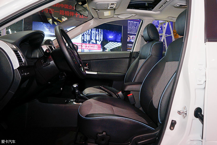 2017成都車展；靜評；實拍；東風悅達起亞；華騏；華騏