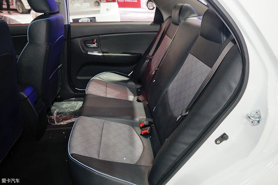 2017成都車展；靜評；實拍；東風悅達起亞；華騏；華騏