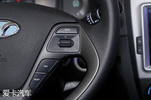 2017成都車展；靜評；實拍；東風悅達起亞；華騏；華騏