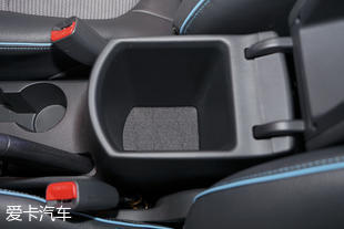 2017成都車展；靜評；實拍；東風悅達起亞；華騏；華騏