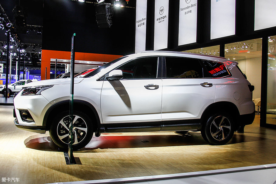 2017成都車展；靜評；實拍；北汽幻速S7