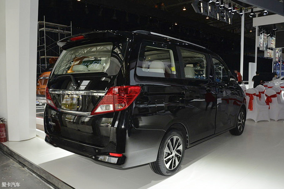 2017成都車展;靜評;實拍;野馬汽車斯派卡