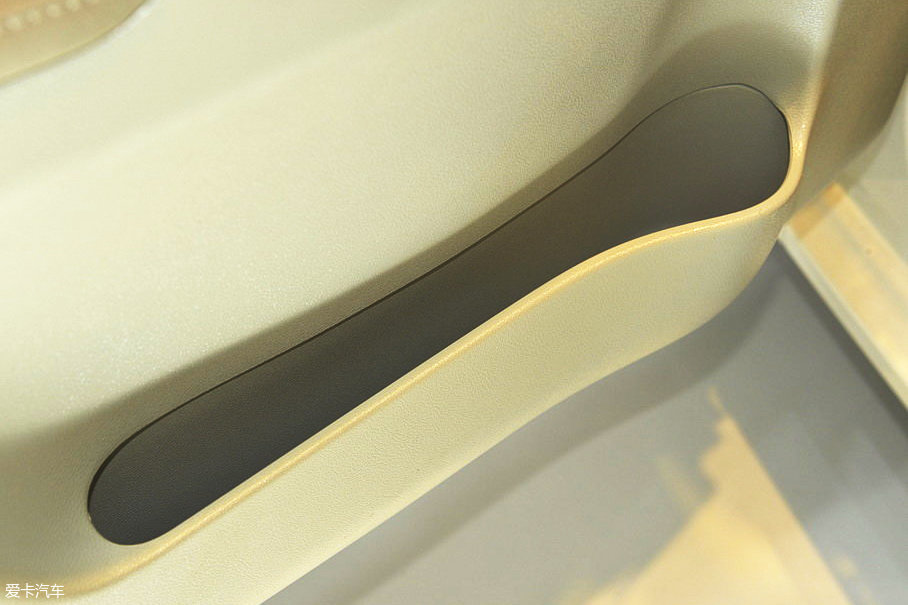 2017成都車展;靜評;實拍;野馬汽車斯派卡