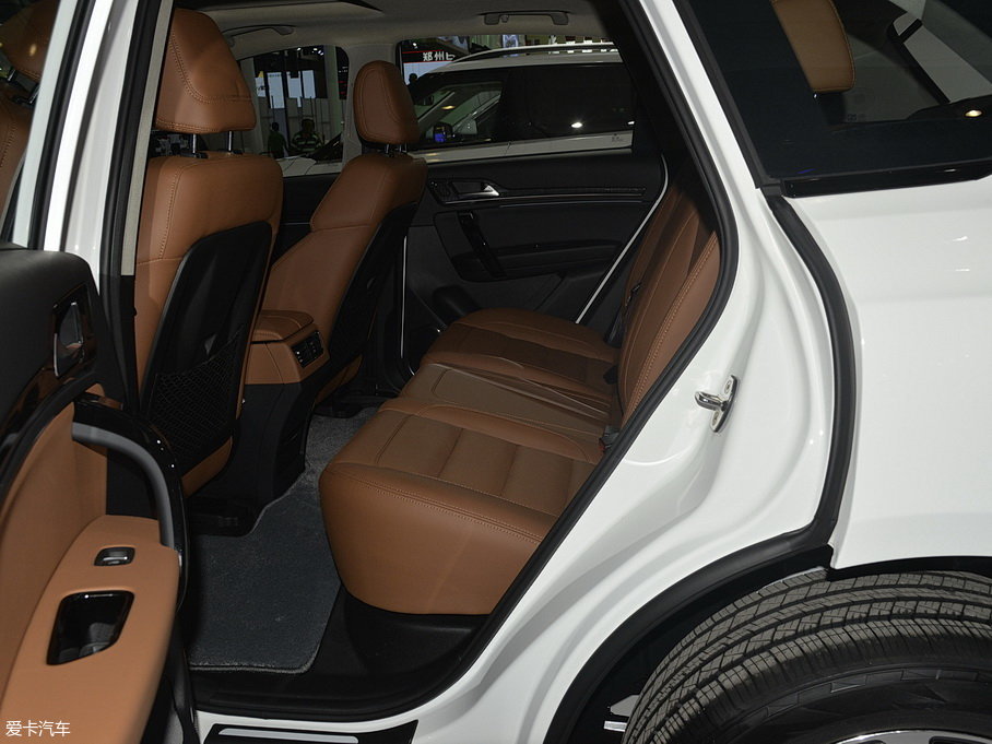 2017�̩T600 Coupe 