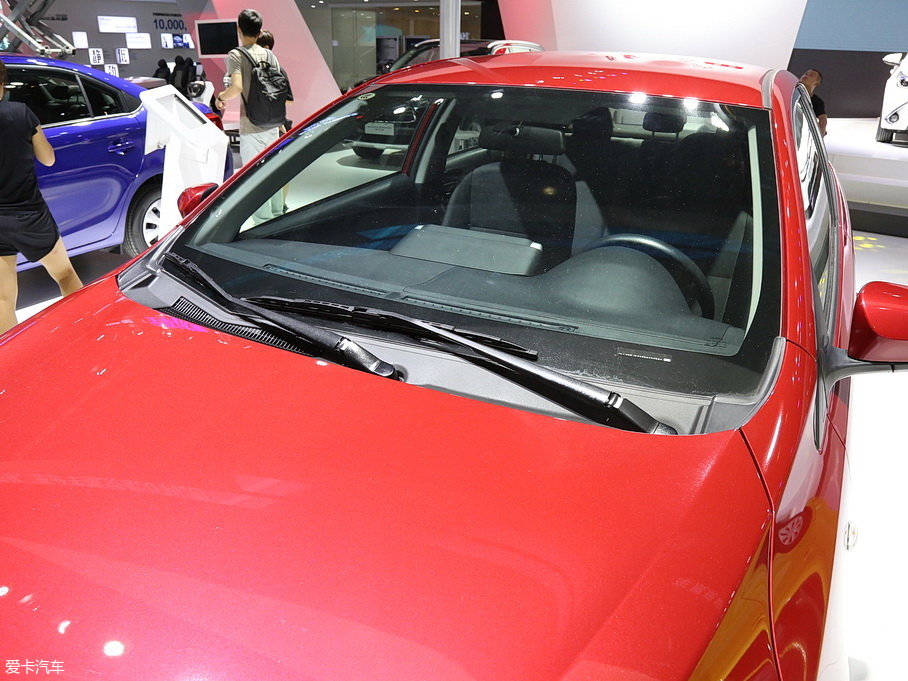 2017��YARiS L ���� 