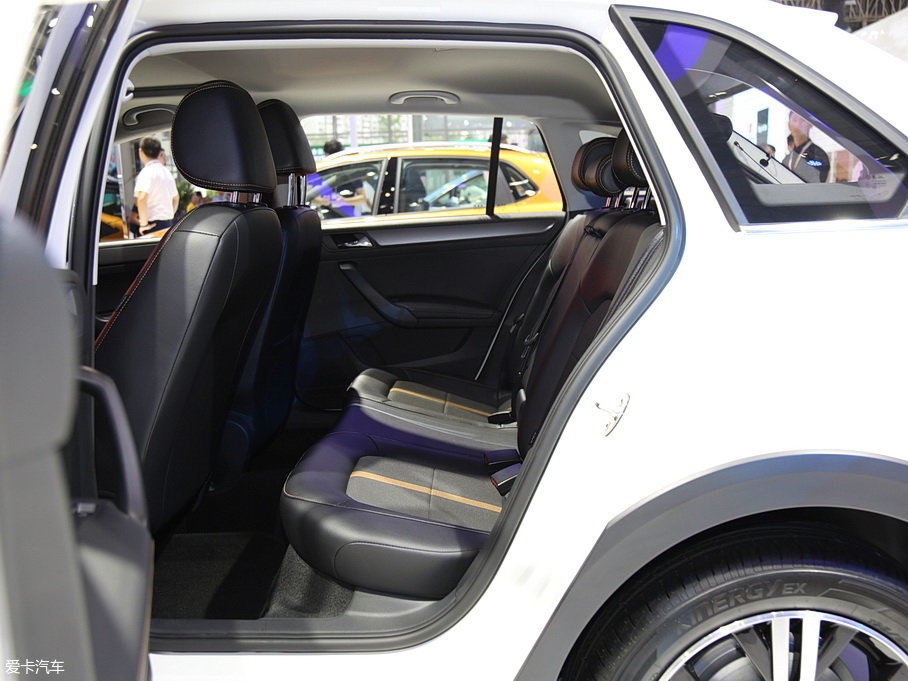 2017��Crossɣ���{ 