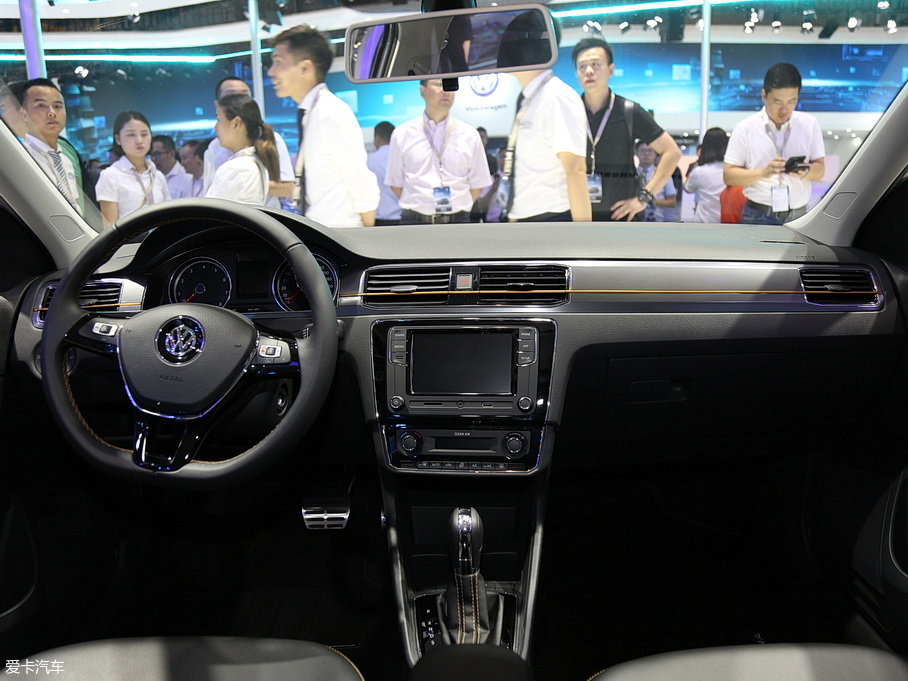 2017��Crossɣ���{ 