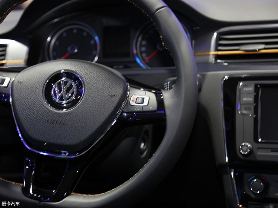 2017��Crossɣ���{ 