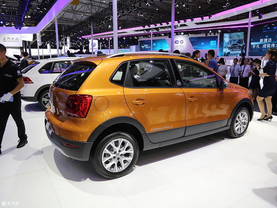 2016Cross Polo 