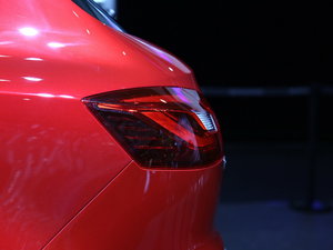 2017��BX5 �Ϻ�܇չ