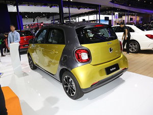 2017smart forfour Ϻ܇չ
