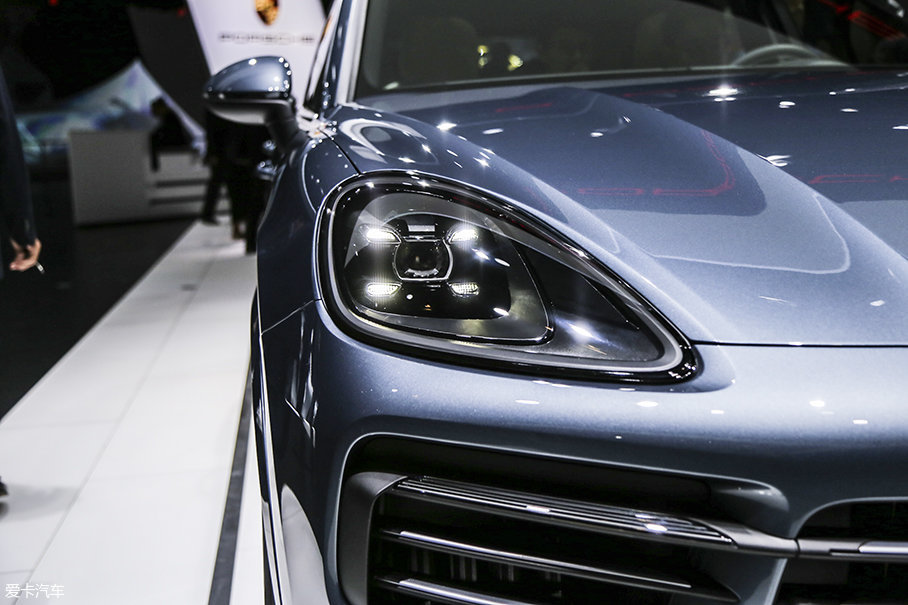 全新保時捷卡宴