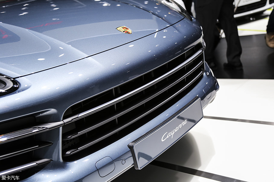 全新保時捷卡宴