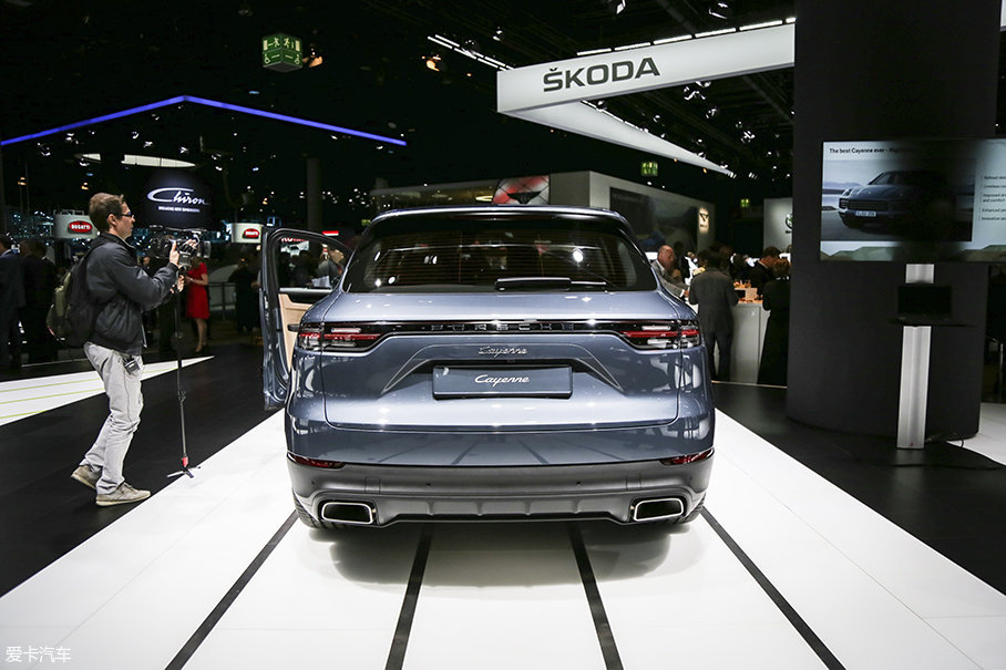 全新保時捷卡宴