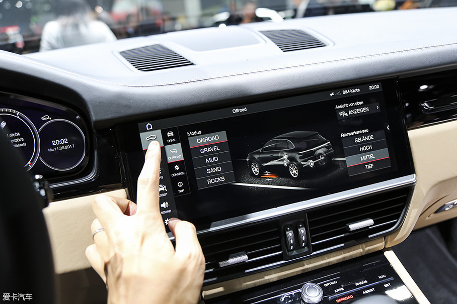 全新保時捷卡宴