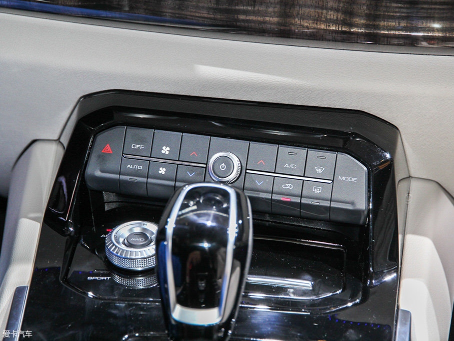 长城WEY P8混动SUV
