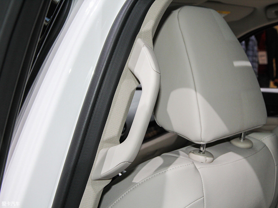 长城WEY P8混动SUV