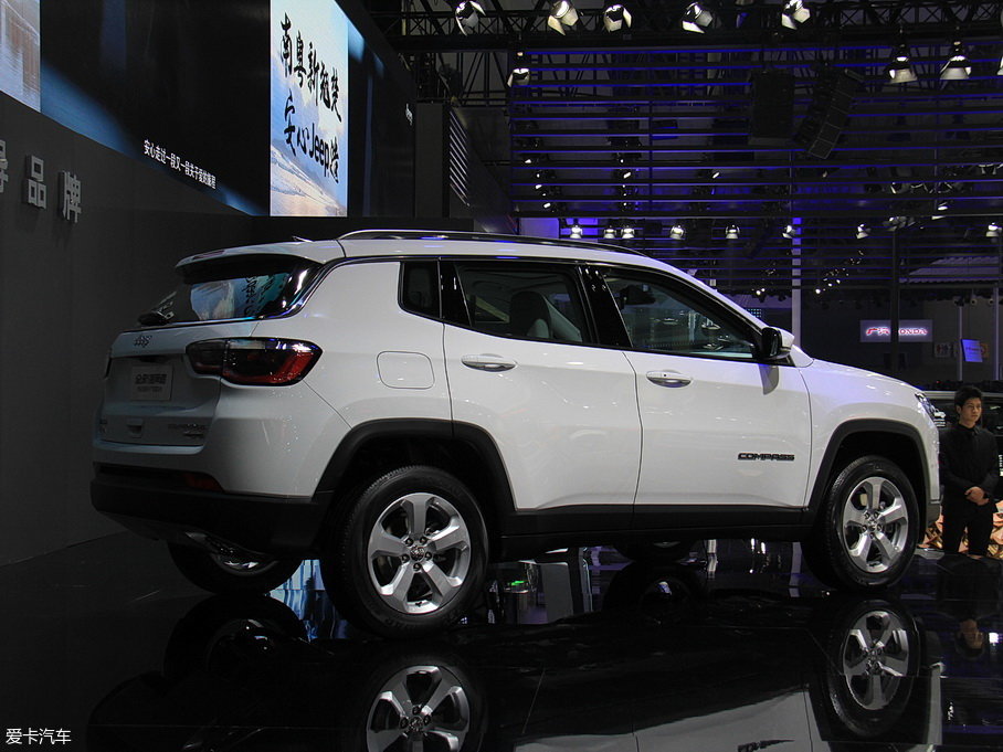 廣汽菲克2017款指南者