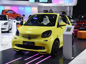 2017 smart fortwo Ϻ܇չ