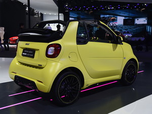 2017 smart fortwo Ϻ܇չ