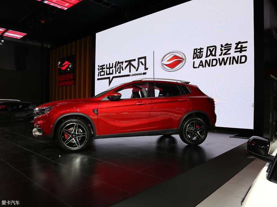 2018�����b 