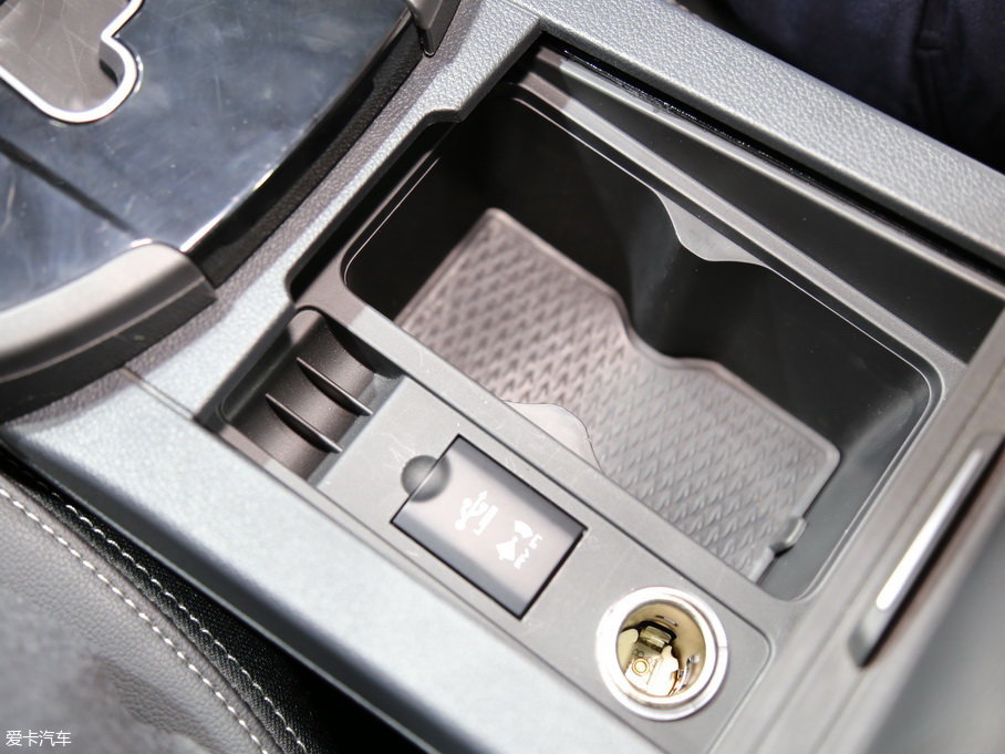 2018�����b 