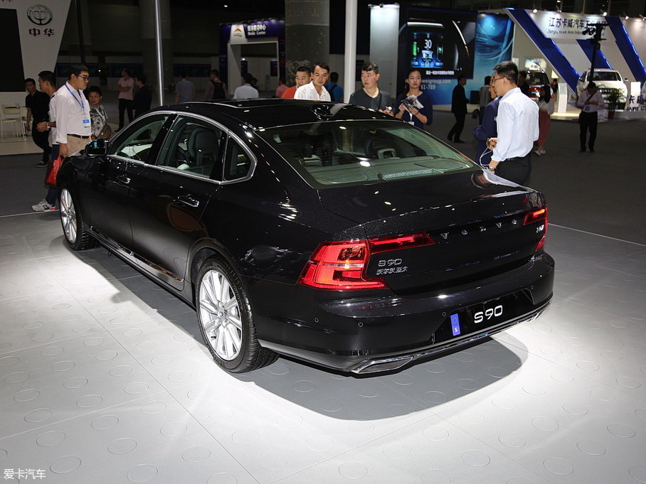 2018֠S90 