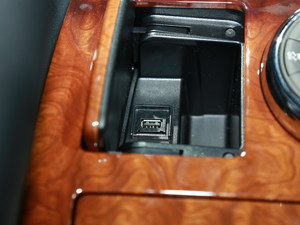 2018��Ӣ�����QX80 �Ϻ�܇չ