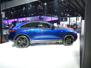 2017ӢQX70 Ϻ܇չ