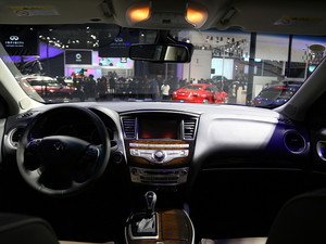 2016ӢQX60(M(jn)) Ϻ܇չ