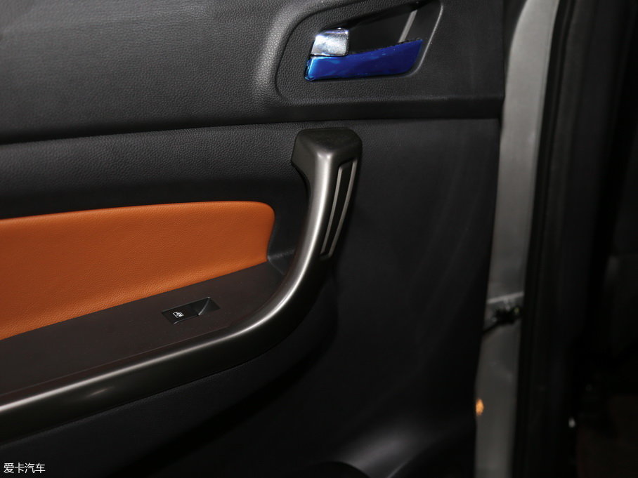 2017���L���W��CX70 