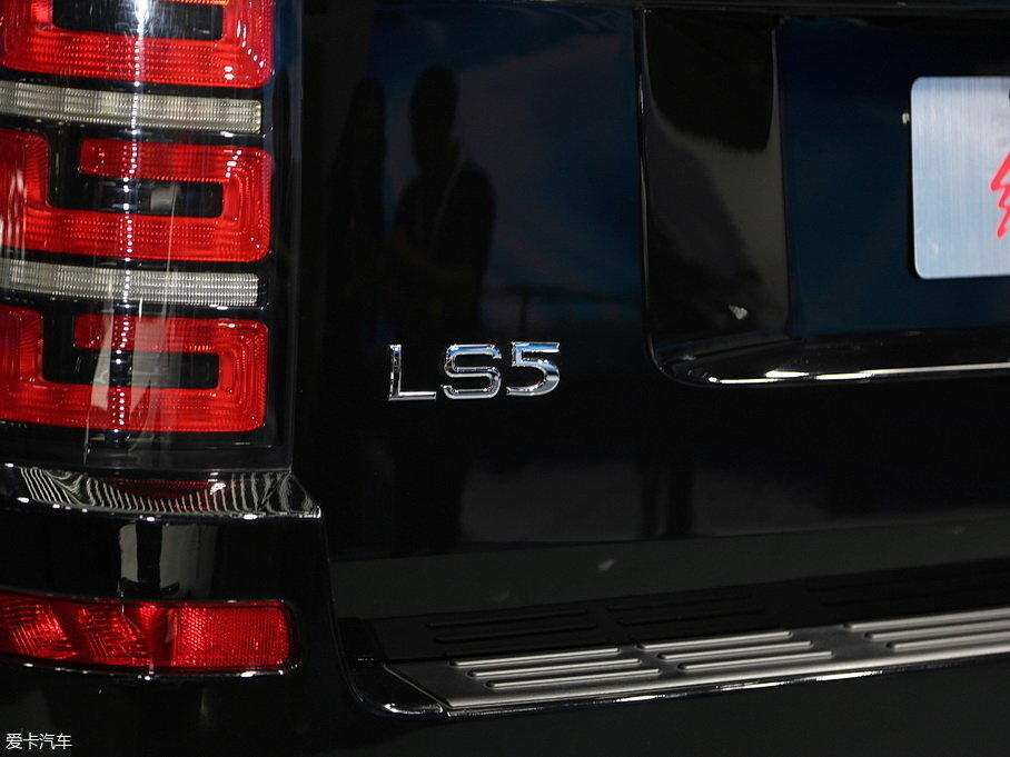 2015款红旗ls5