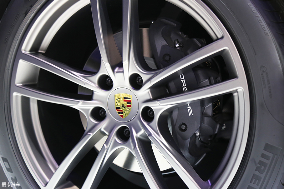 2017廣州車展；靜評(píng)；實(shí)拍；保時(shí)捷卡宴