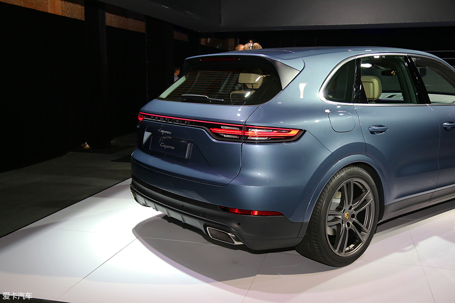 2017廣州車展；靜評(píng)；實(shí)拍；保時(shí)捷卡宴