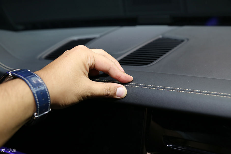 2017廣州車展；靜評(píng)；實(shí)拍；保時(shí)捷卡宴