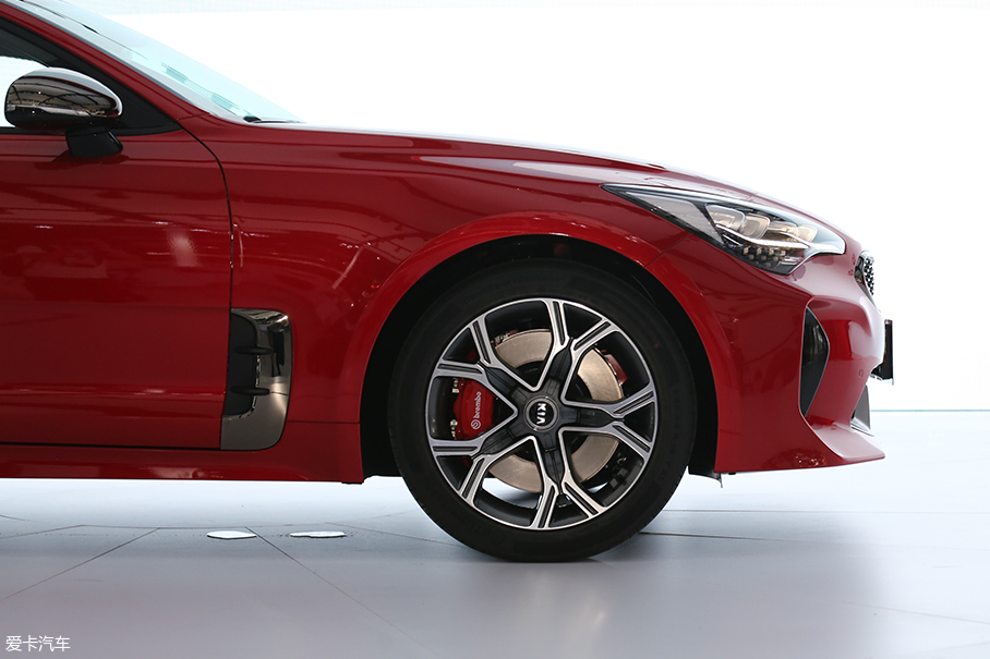 2017廣州車展；靜評；實拍；起亞；Stinger