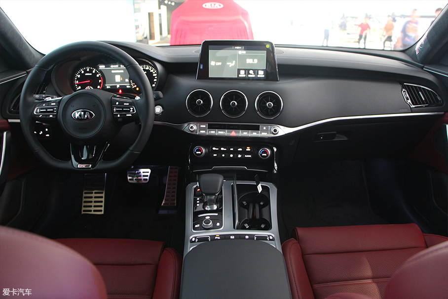 2017廣州車展；靜評；實(shí)拍；起亞；Stinger