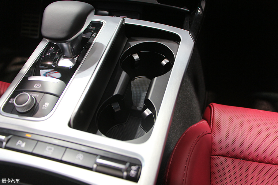 2017廣州車展；靜評；實(shí)拍；起亞；Stinger